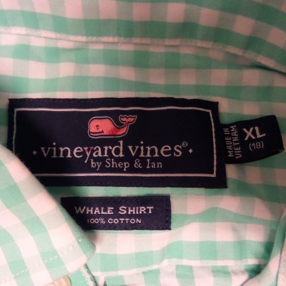 EUC boy's long sleeve button up whale vineyard vines shirt-size 18-green-white - Picture 3 of 3